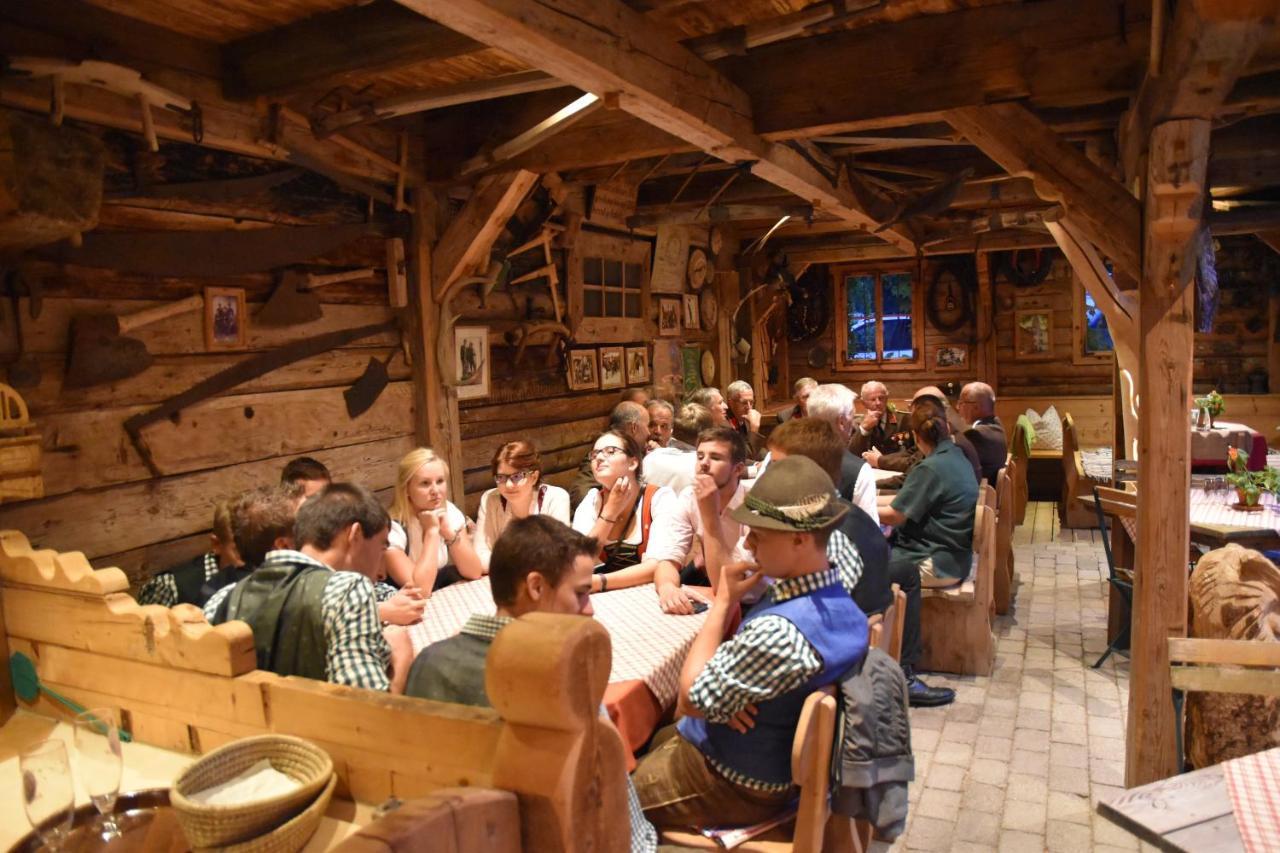 Gasthof Zacherlbraeu Fusch an der Glocknerstraße Exteriör bild